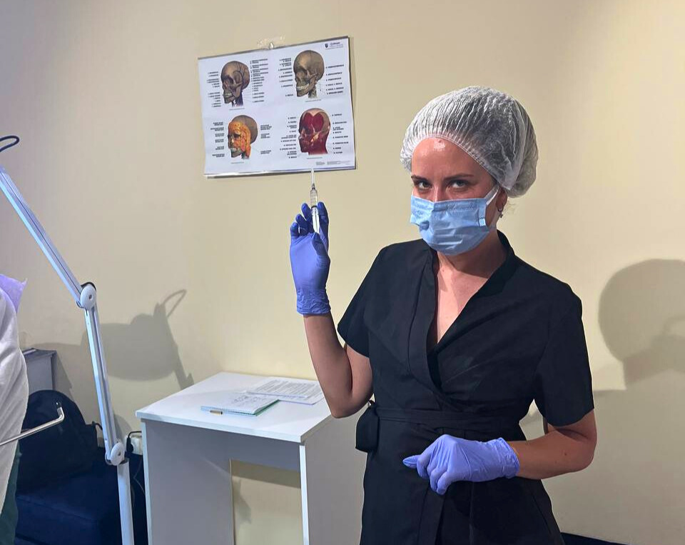 To realise her dream of becoming a beautician, Khrystyna enrolled in a medical college and recently graduated with honours